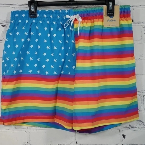 Chubbies Mens XL Rainbow Flag 5.5" Classic Swim Trunks Shorts NWT